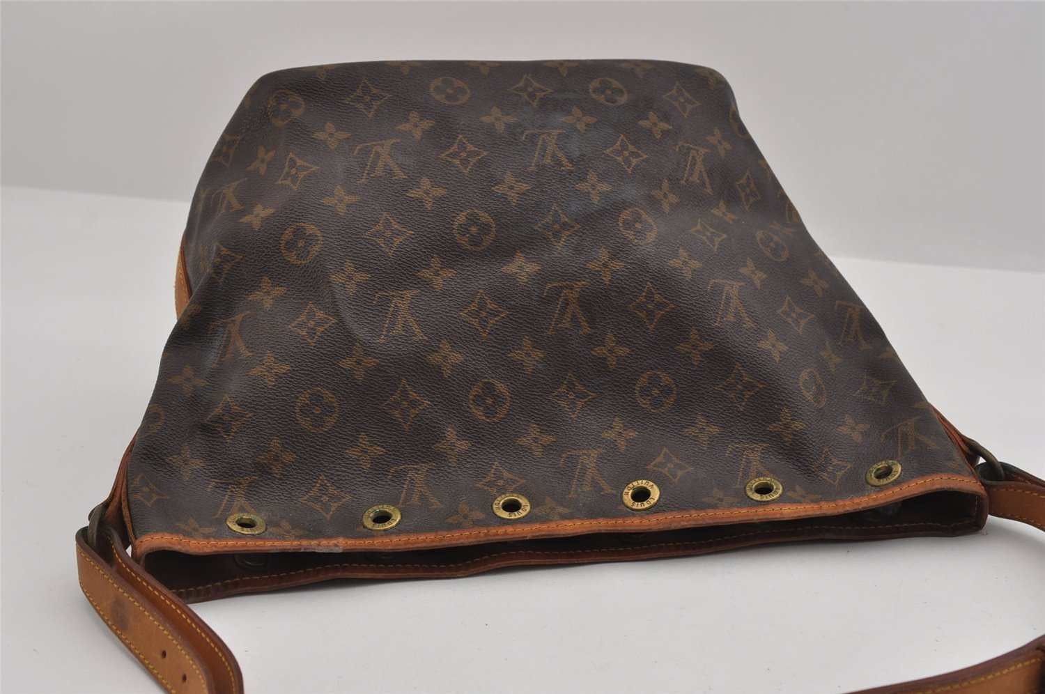Authentic Louis Vuitton Monogram Petit Noe M42226 Shoulder Drawstring Bag 3135I