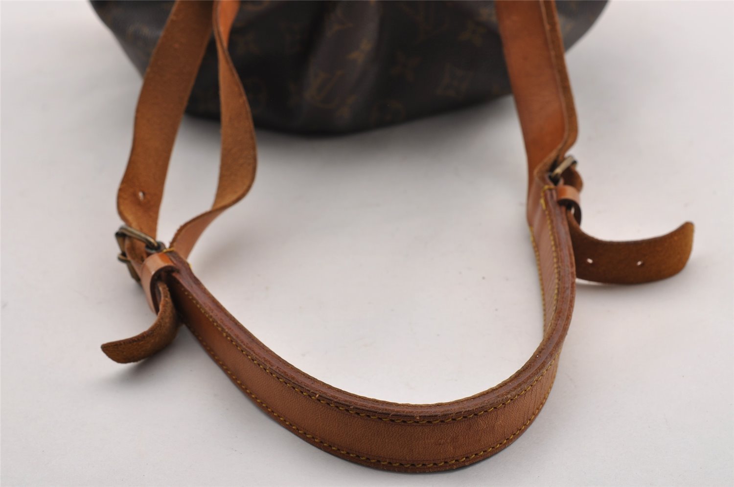 Authentic Louis Vuitton Monogram Noe Shoulder Drawstring Bag M42224 LV 3139I