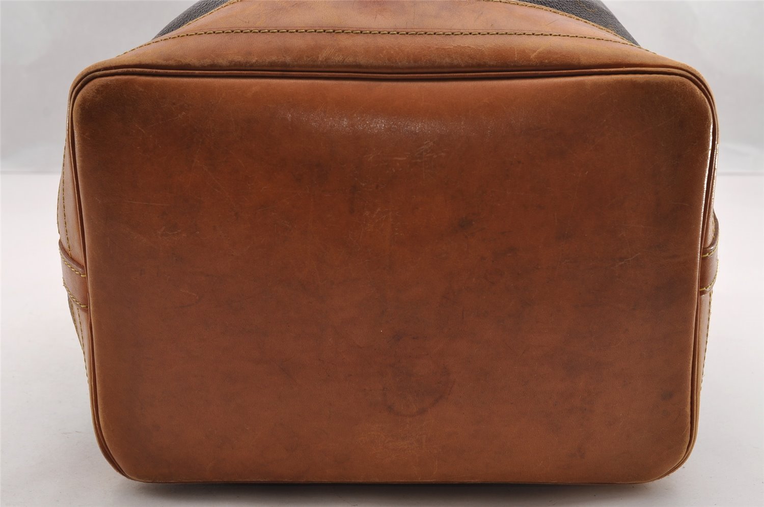 Authentic Louis Vuitton Monogram Noe Shoulder Drawstring Bag M42224 LV 3139I