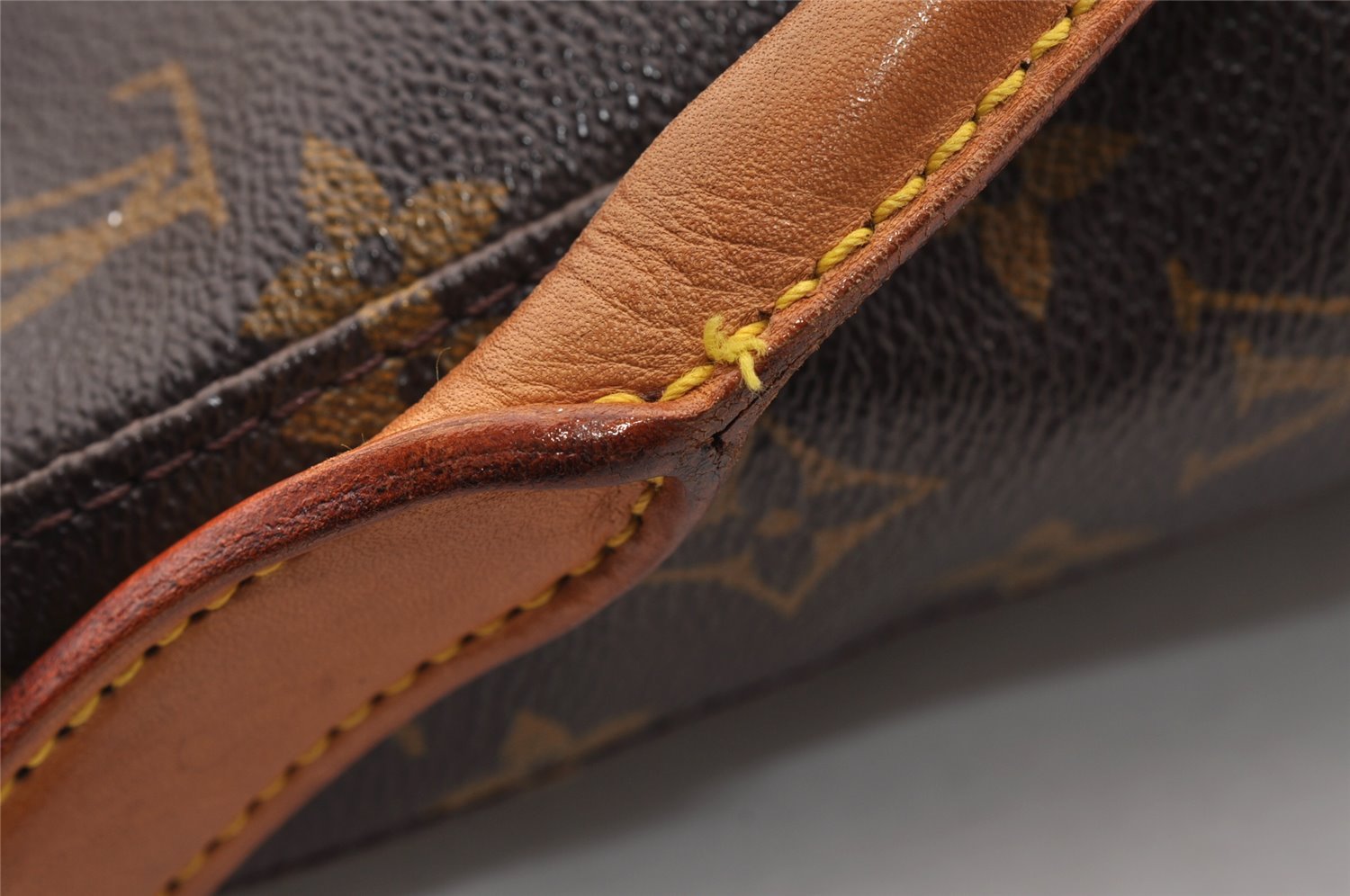 Authentic Louis Vuitton Monogram Looping GM Shoulder Bag M51145 LV 3140I