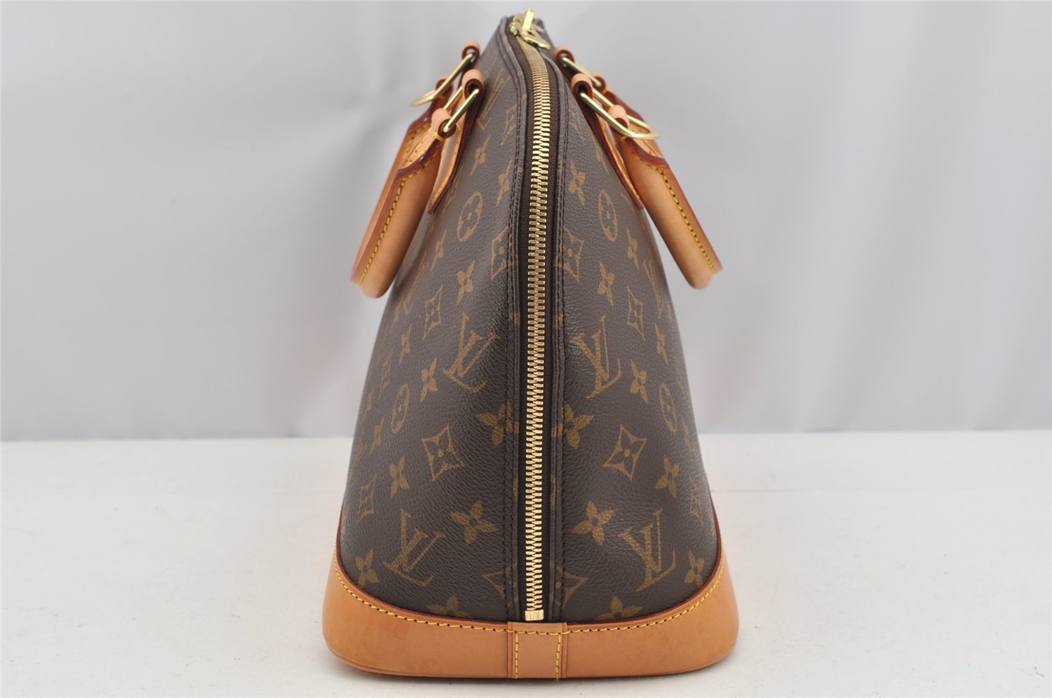 Authentic Louis Vuitton Monogram Alma Hand Bag Purse M51130 LV 3147I