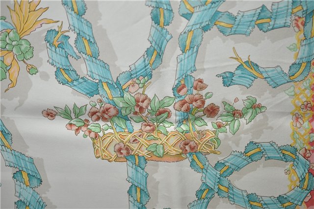 Authentic HERMES Carre 90 Scarf 