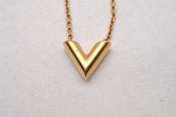 Authentic Louis Vuitton Essential V Gold Chain Pendant Necklace M61083 LV 3156I