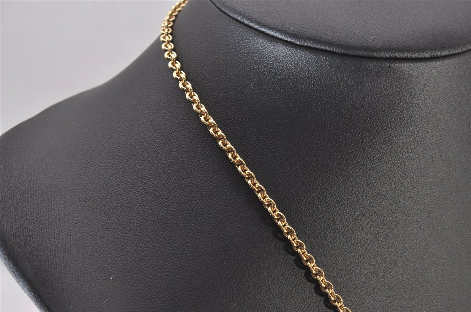 Authentic Christian Dior Gold Tone Rhinestone Chain Pendant Necklace Box 3161I