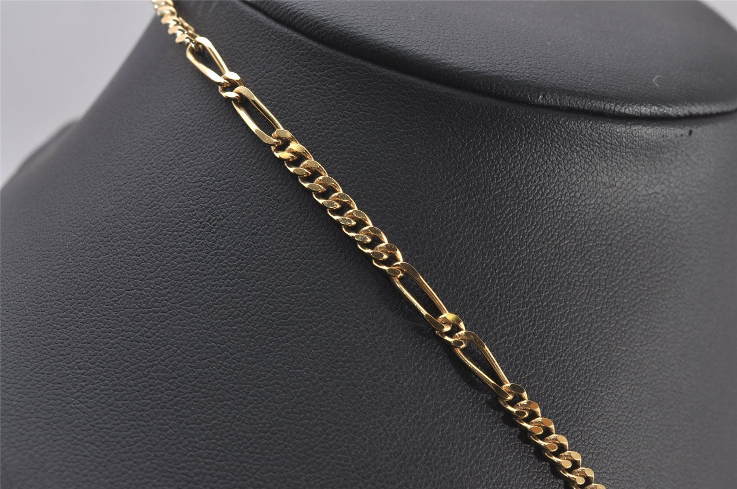 Authentic Christian Dior Gold Tone Chain Pendant Necklace CD 3162I