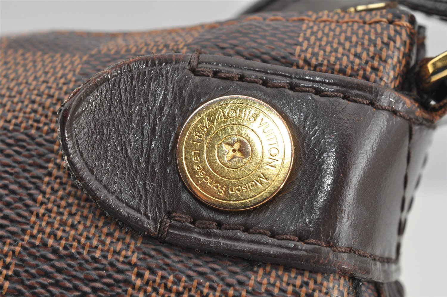 Authentic Louis Vuitton Damier Duomo Shoulder Cross Body Bag N41425 LV 3180I