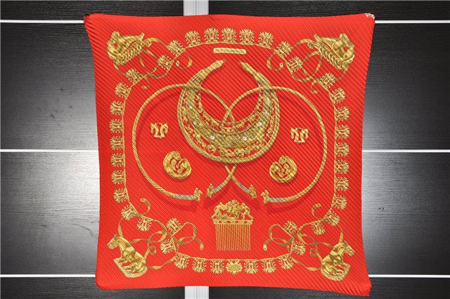 Authentic HERMES Pleats Scarf 