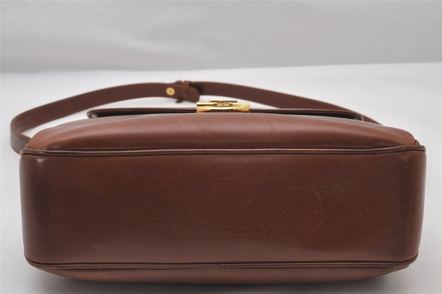 Authentic GUCCI Vintage Shoulder Cross Body Bag Purse Leather Brown 3212I