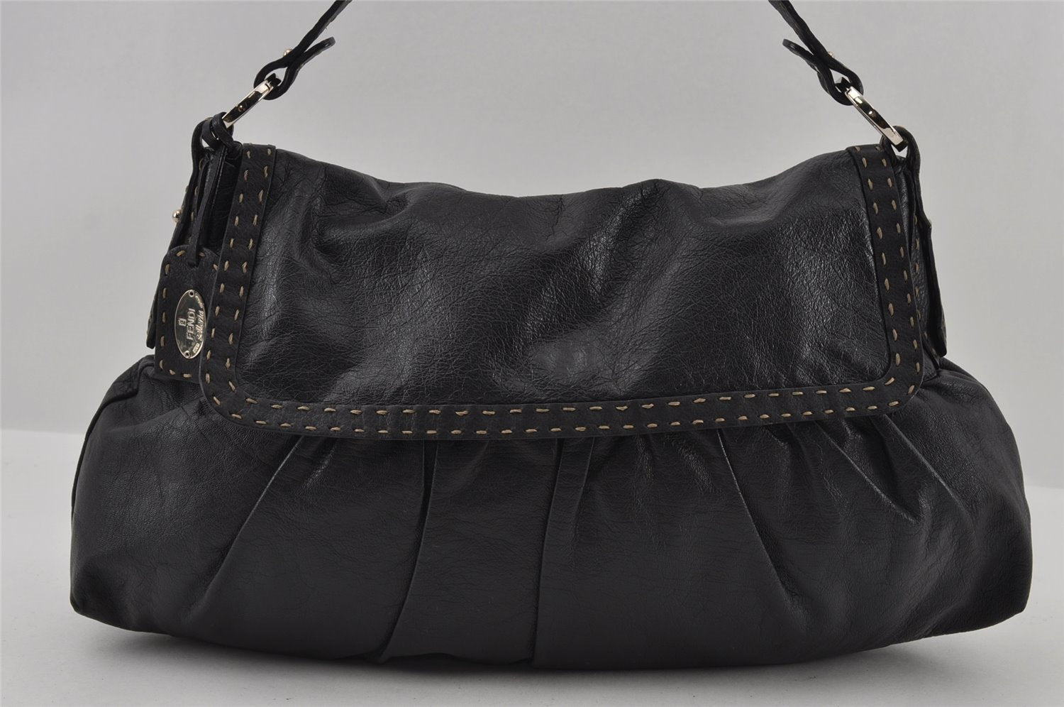 Authentic FENDI Selleria Vintage Shoulder Hand Bag Leather Black 3234I