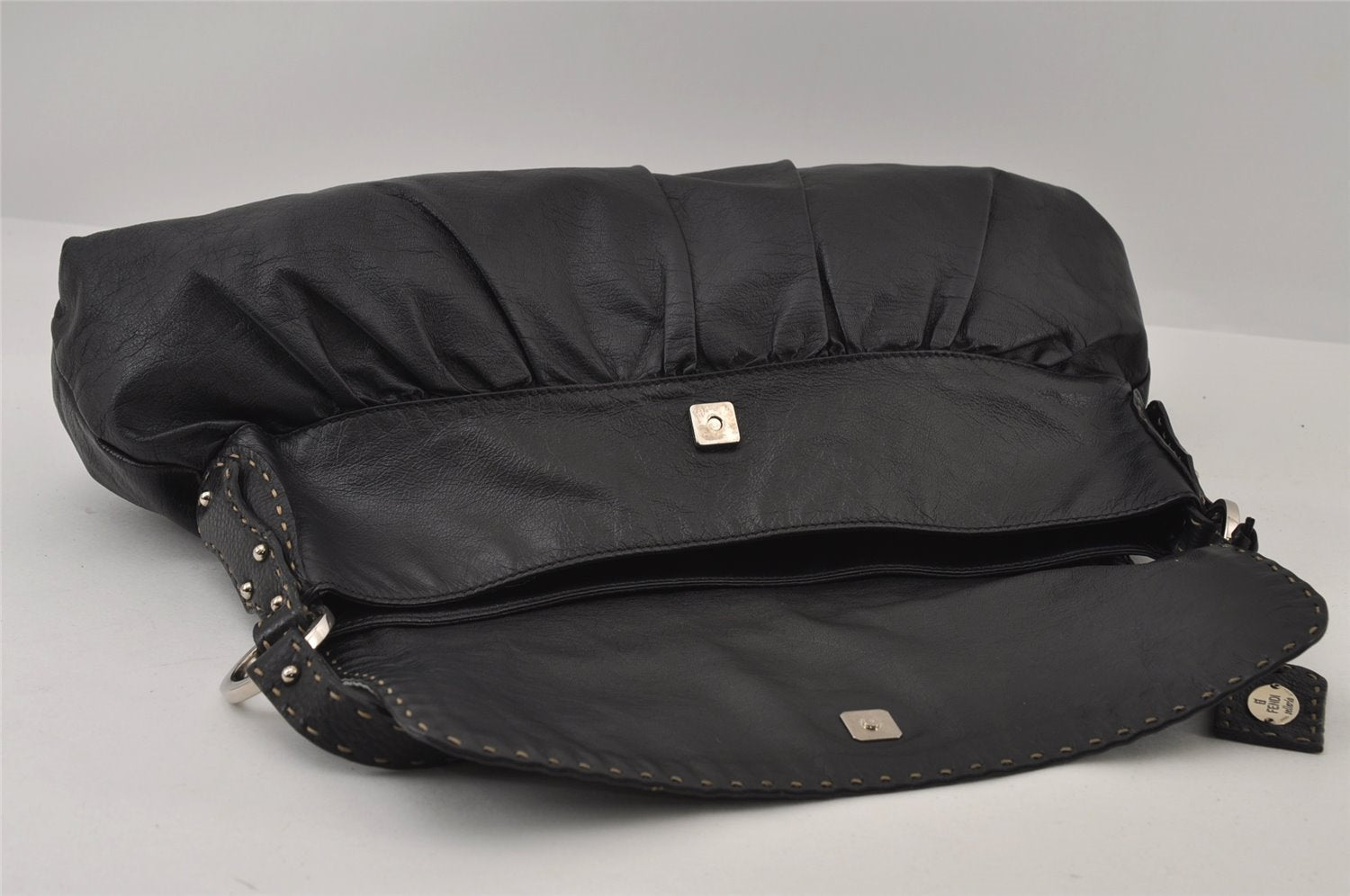 Authentic FENDI Selleria Vintage Shoulder Hand Bag Leather Black 3234I