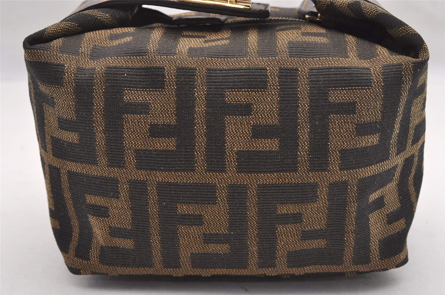 Authentic FENDI Zucca Hand Bag Pouch Purse Canvas Leather Brown Black Junk 3243I