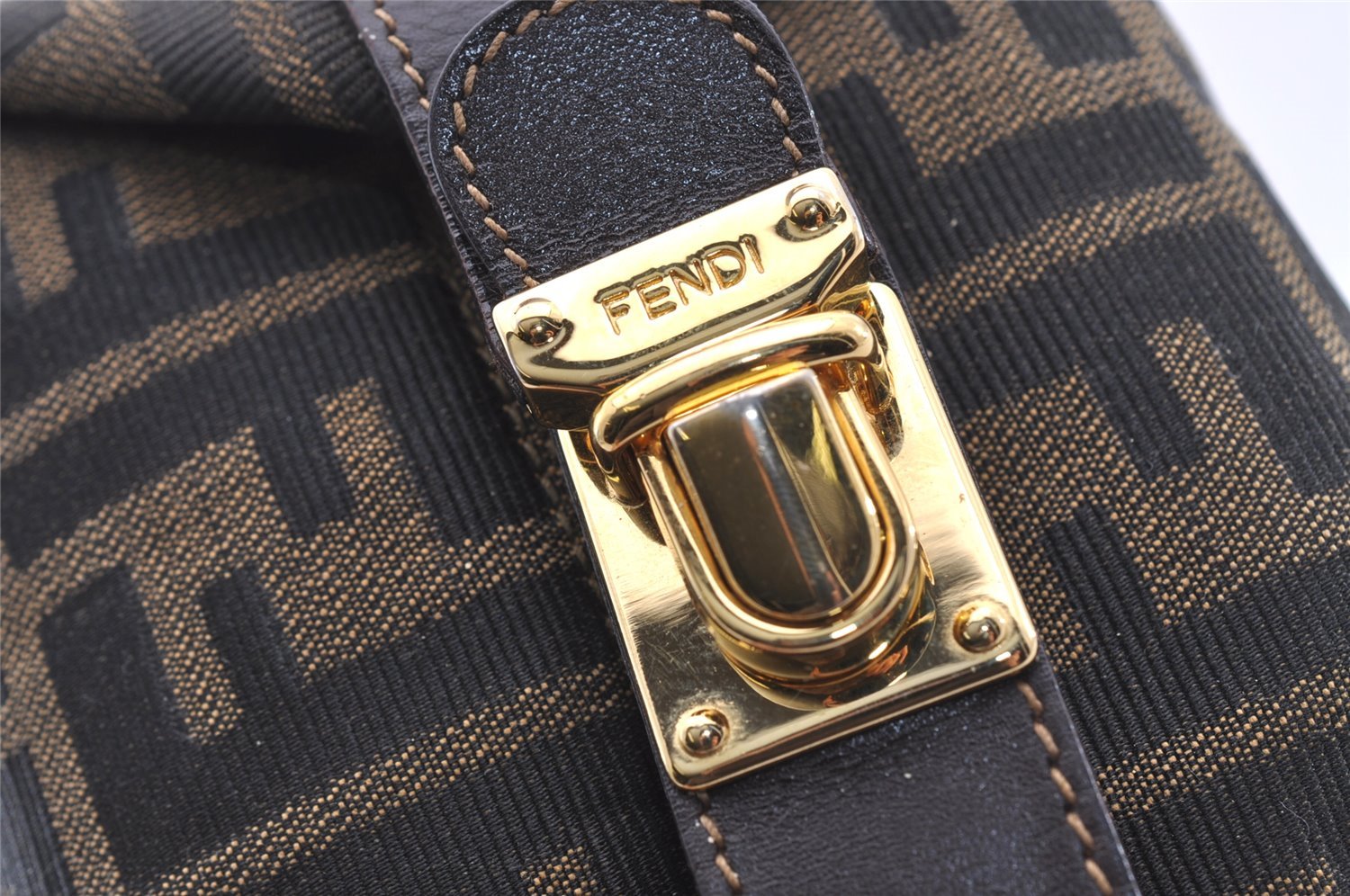 Authentic FENDI Zucca Hand Bag Pouch Purse Canvas Leather Brown Black Junk 3243I