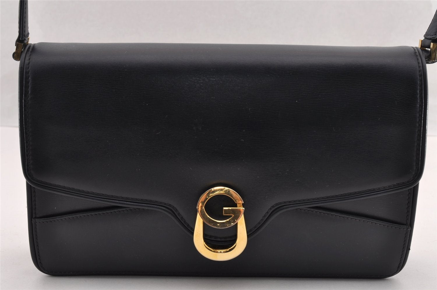 Authentic GUCCI Vintage Shoulder Bag Purse Leather Navy Blue 3253I