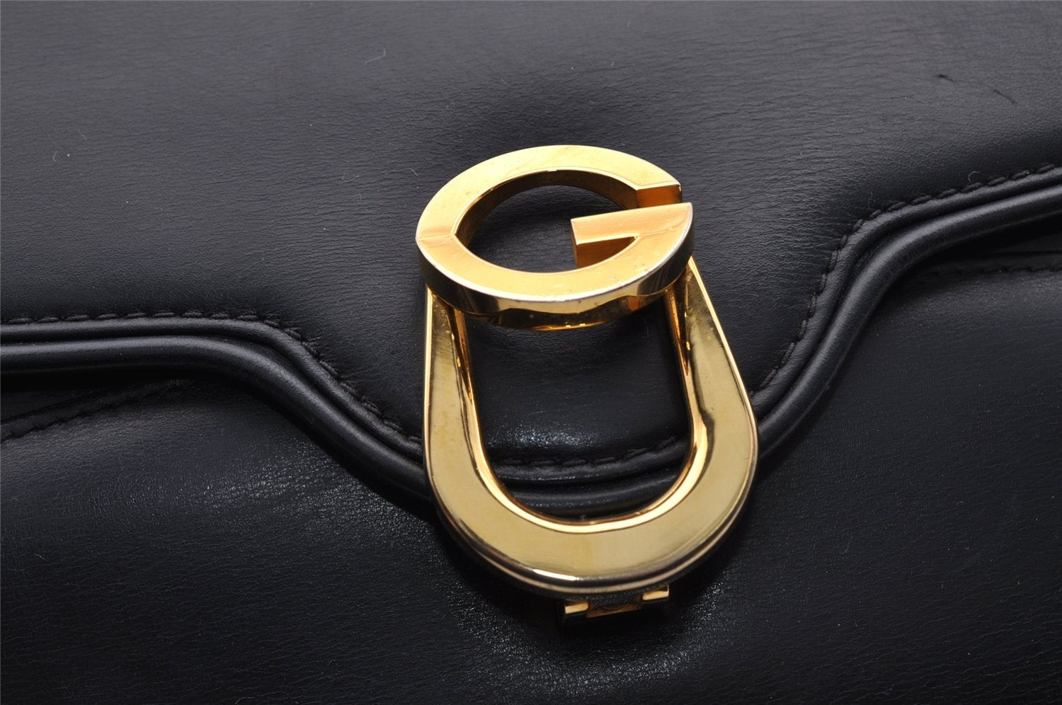 Authentic GUCCI Vintage Shoulder Bag Purse Leather Navy Blue 3253I