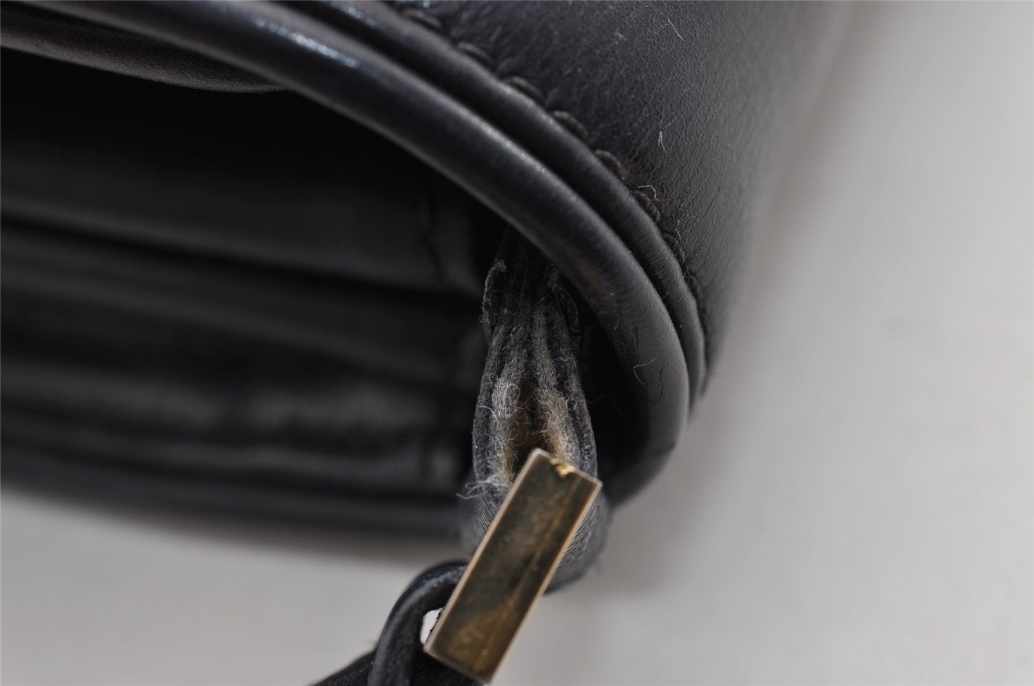 Authentic GUCCI Vintage Shoulder Bag Purse Leather Navy Blue 3253I