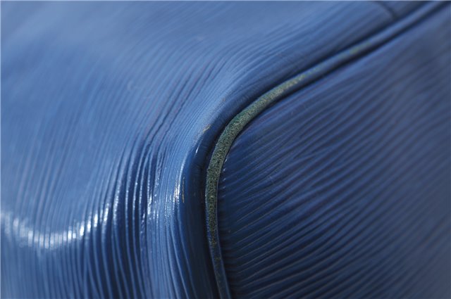 Authentic Louis Vuitton Epi Petit Noe Blue Shoulder Bag M44105 LV 3262D