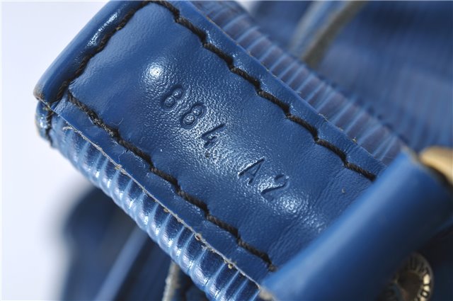 Authentic Louis Vuitton Epi Petit Noe Blue Shoulder Bag M44105 LV 3262D