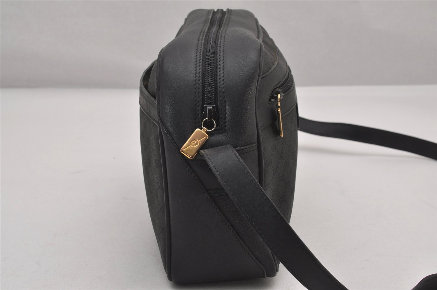 Authentic GUCCI Micro GG PVC Leather Shoulder Cross Body Bag Black Junk 3271I