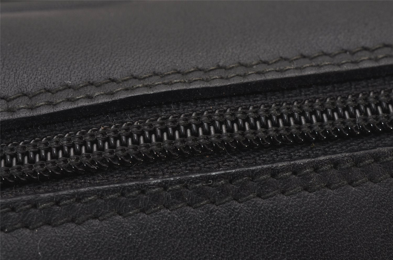 Authentic GUCCI Micro GG PVC Leather Shoulder Cross Body Bag Black Junk 3271I