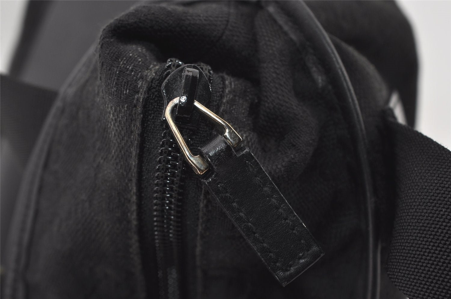 Authentic GUCCI Vintage Shoulder Tote Bag GG Canvas Leather 0190402 Black 3298I