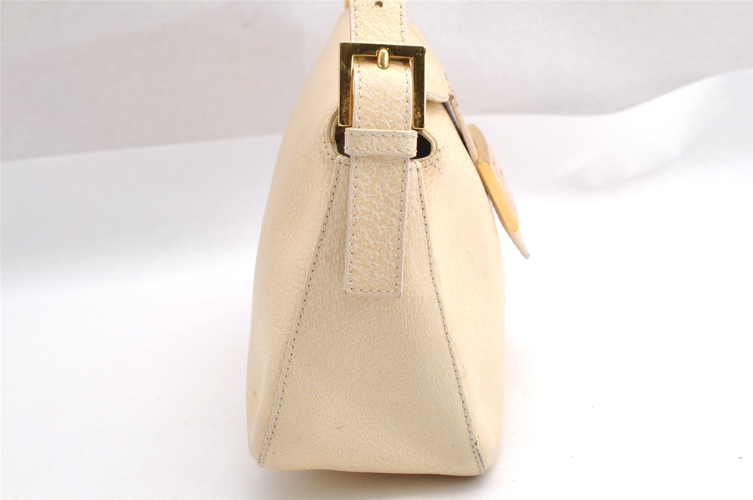 Authentic FENDI Mamma Baguette Shoulder Hand Bag Purse Leather White 3303I