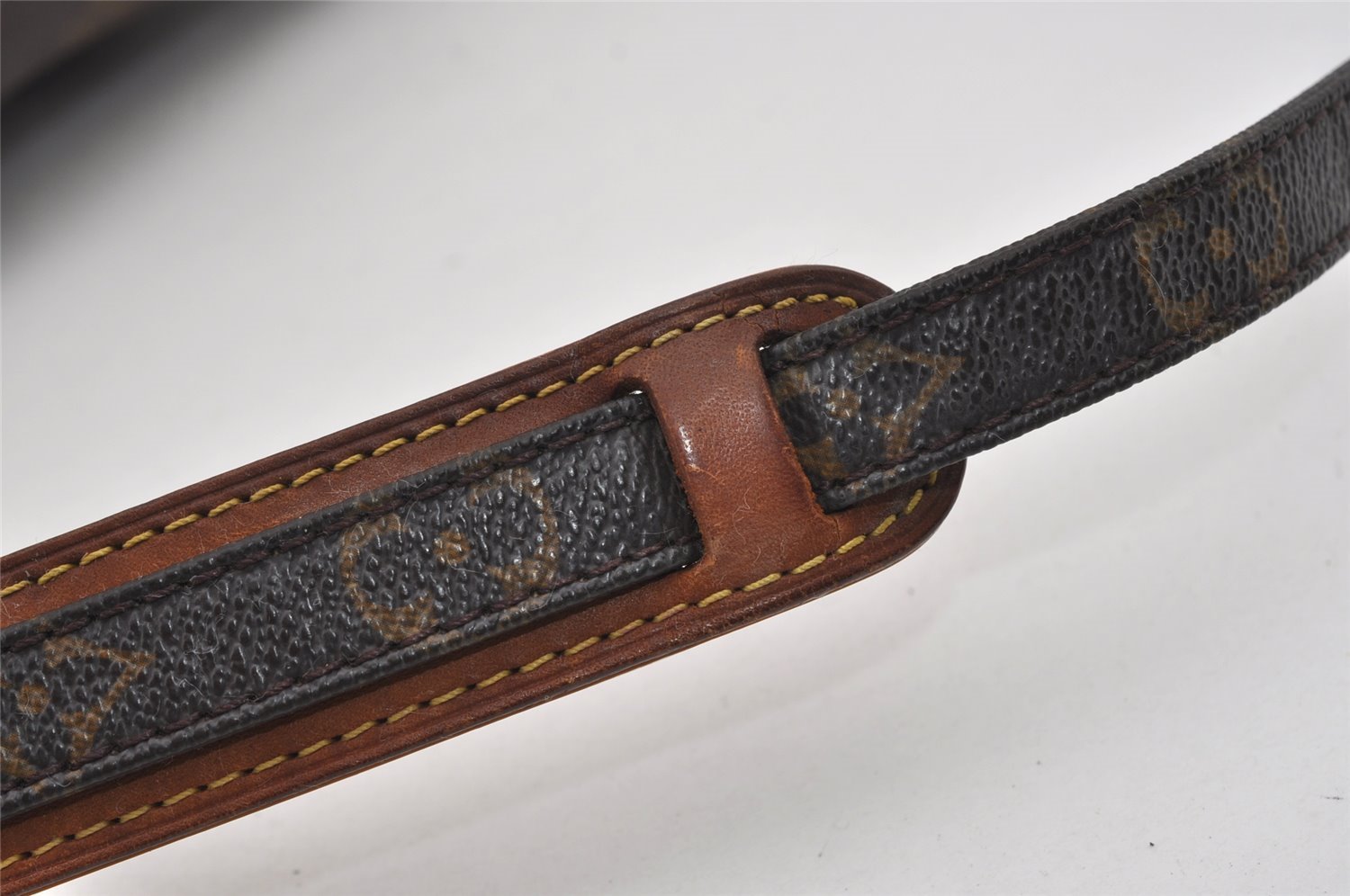 Authentic Louis Vuitton Monogram Amazone Shoulder Cross Body Bag M45236 LV 3315I