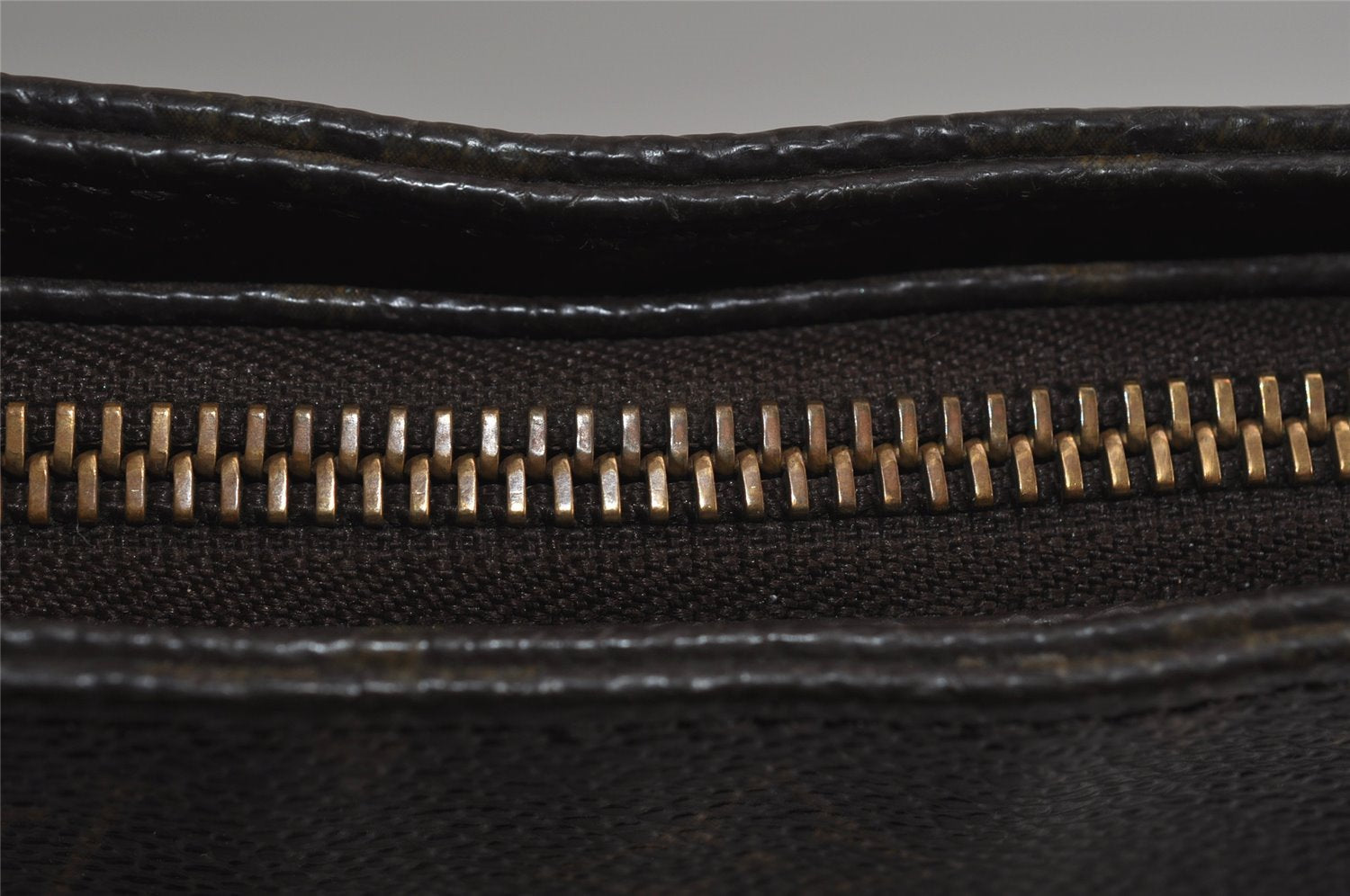 Authentic Louis Vuitton Monogram Looping GM Shoulder Bag M51145 LV 3322I