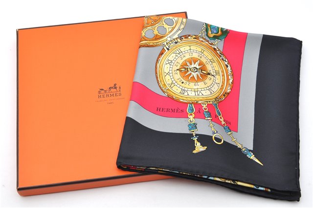 Authentic HERMES Carre 90 Scarf 