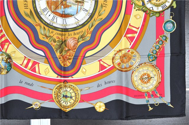 Authentic HERMES Carre 90 Scarf 