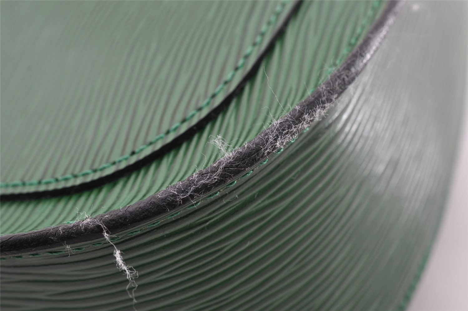 Auth Louis Vuitton Epi Saint Cloud GM Shoulder Cross Bag Green M52194 LV 3340I