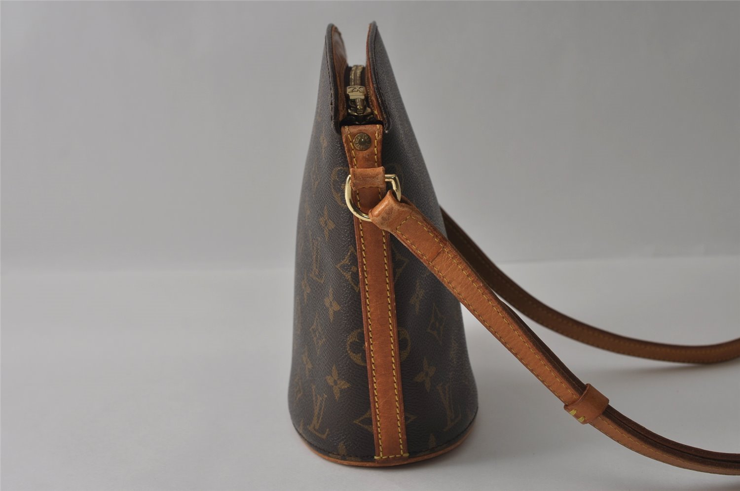 Authentic Louis Vuitton Monogram Drouot Shoulder Cross Body Bag M51290 LV 3350I