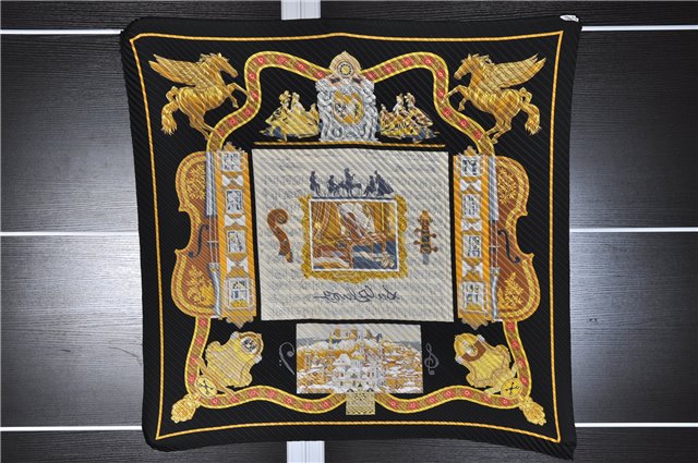 Authentic HERMES Pleats Scarf 