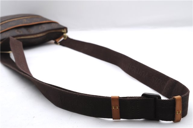 Authentic Louis Vuitton Monogram Pochette Valmy M40524 Shoulder Cross Bag 3498E