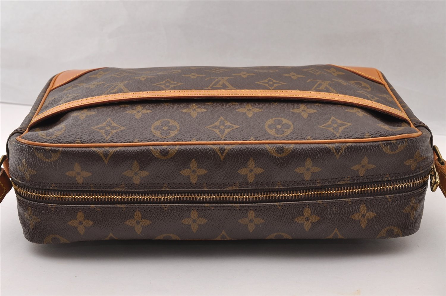 Authentic Louis Vuitton Monogram Trocadero 30 Shoulder Cross Bag M51272 LV 3522I