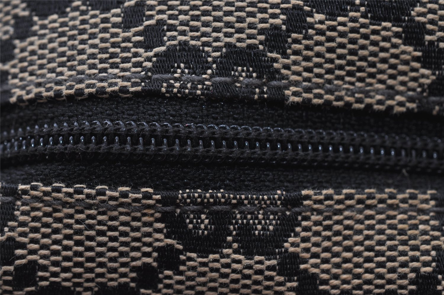 Authentic GUCCI Hand Bag Pouch Purse GG Canvas Leather 0391147 Black 3523I