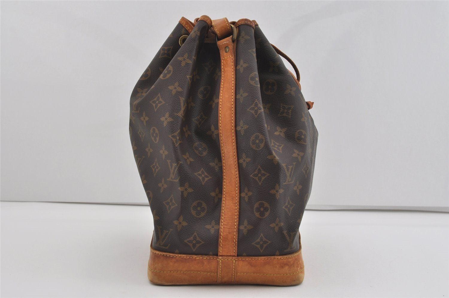 Authentic Louis Vuitton Monogram Noe Shoulder Drawstring Bag M42224 LV 3552I