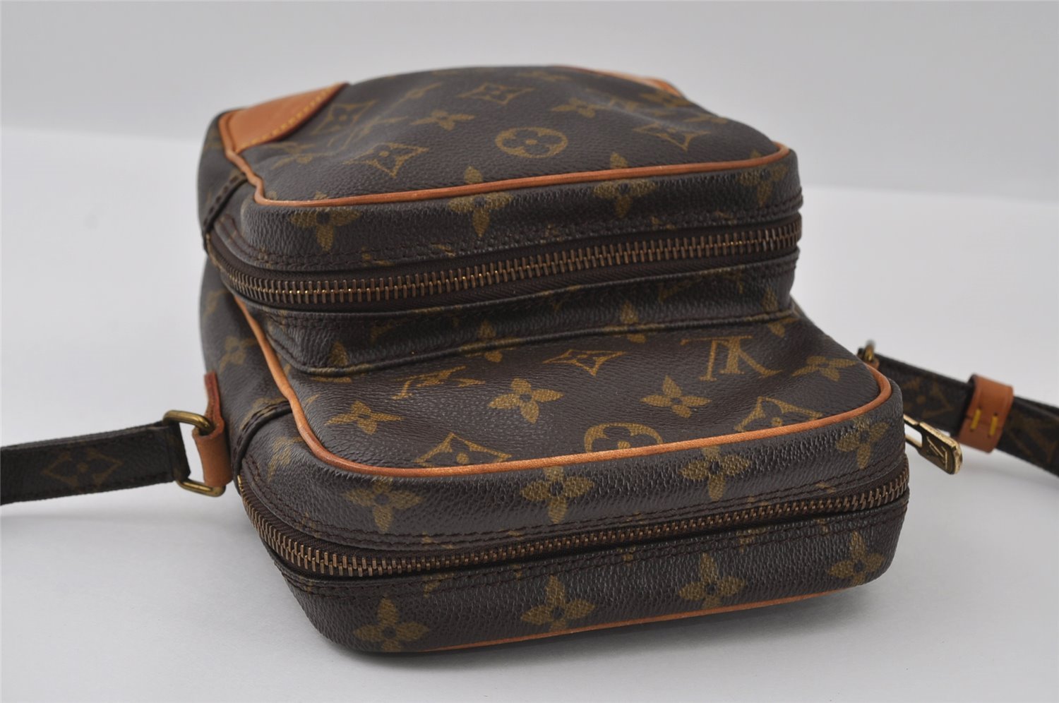 Authentic Louis Vuitton Monogram Amazone Shoulder Cross Body Bag M45236 LV 3553I