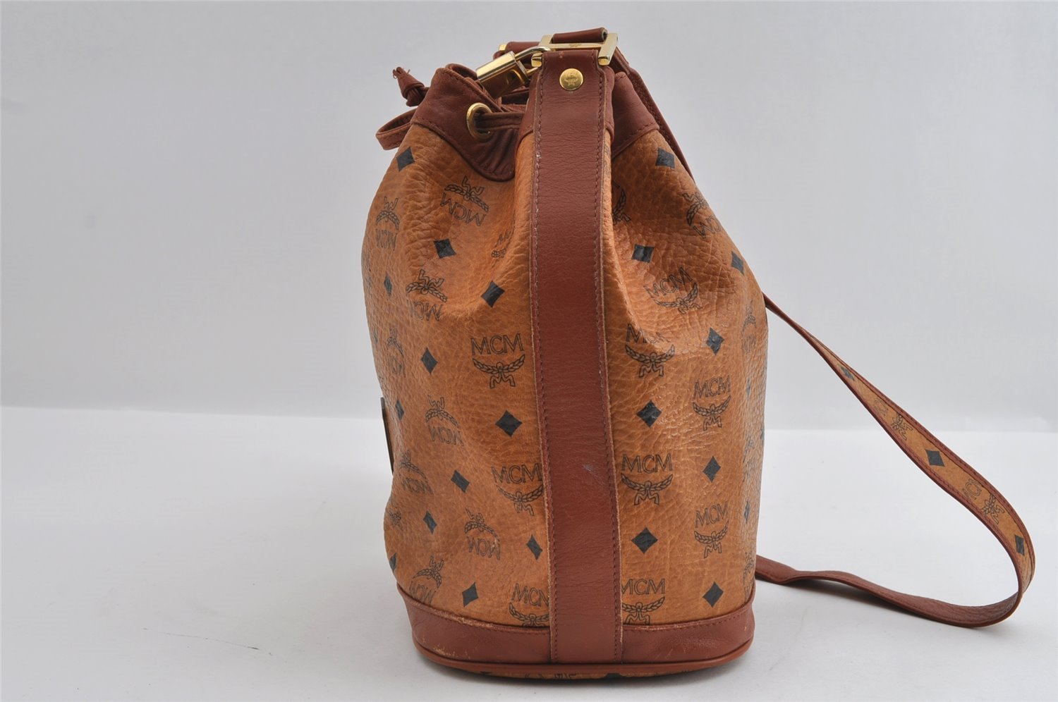Authentic MCM Visetos Leather Drawstring Shoulder Cross Body Bag Brown 3558I