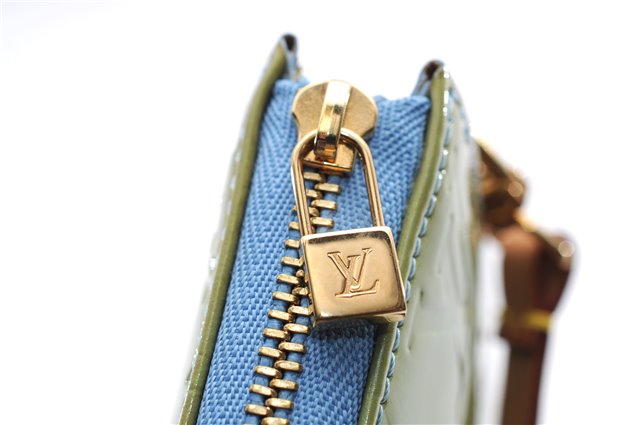 Auth Louis Vuitton Vernis Lexington Hand Bag Pouch Light Green M91011 LV 3571E