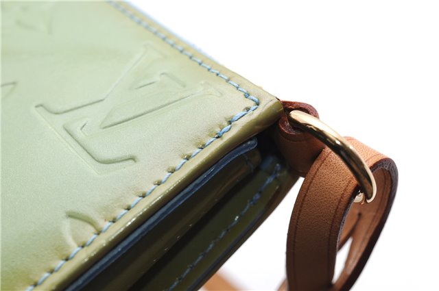 Auth Louis Vuitton Vernis Lexington Hand Bag Pouch Light Green M91011 LV 3571E