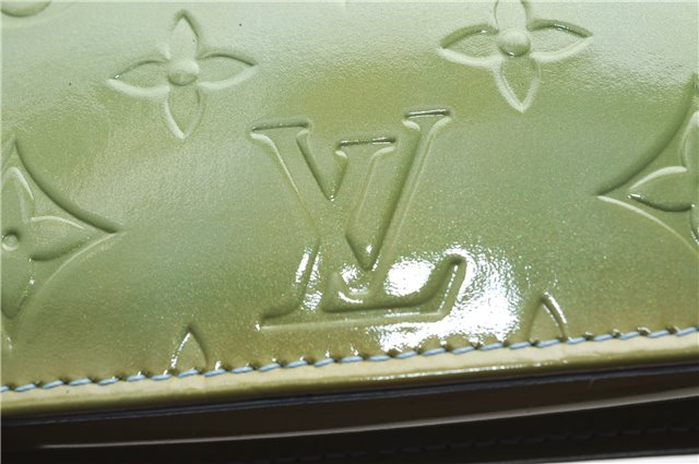 Auth Louis Vuitton Vernis Lexington Hand Bag Pouch Light Green M91011 LV 3571E