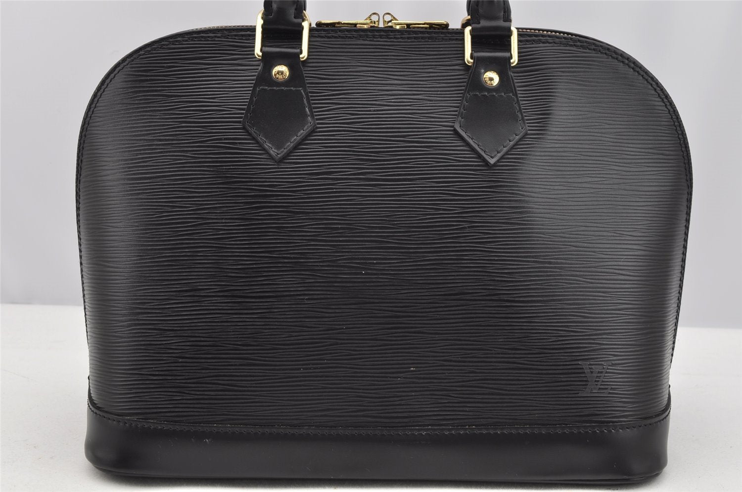 Authentic Louis Vuitton Epi Alma PM Hand Bag Black M40302 LV 3575I