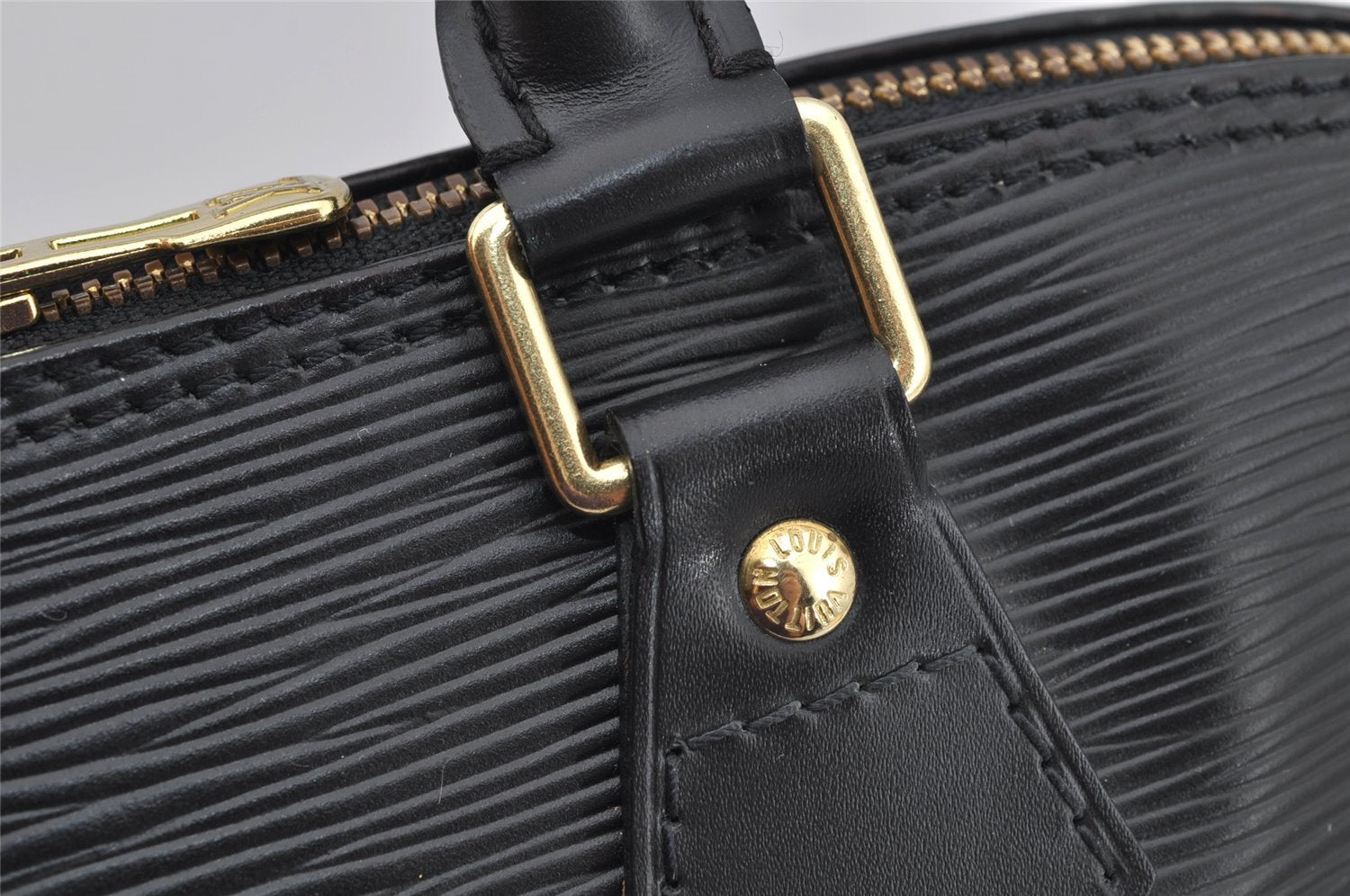 Authentic Louis Vuitton Epi Alma PM Hand Bag Black M40302 LV 3575I