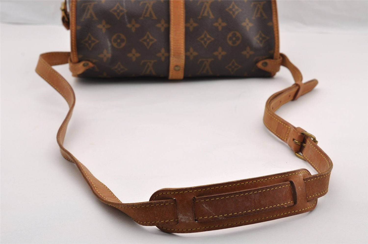 Authentic Louis Vuitton Monogram Saumur 30 Shoulder Cross Bag M42256 LV 3579I