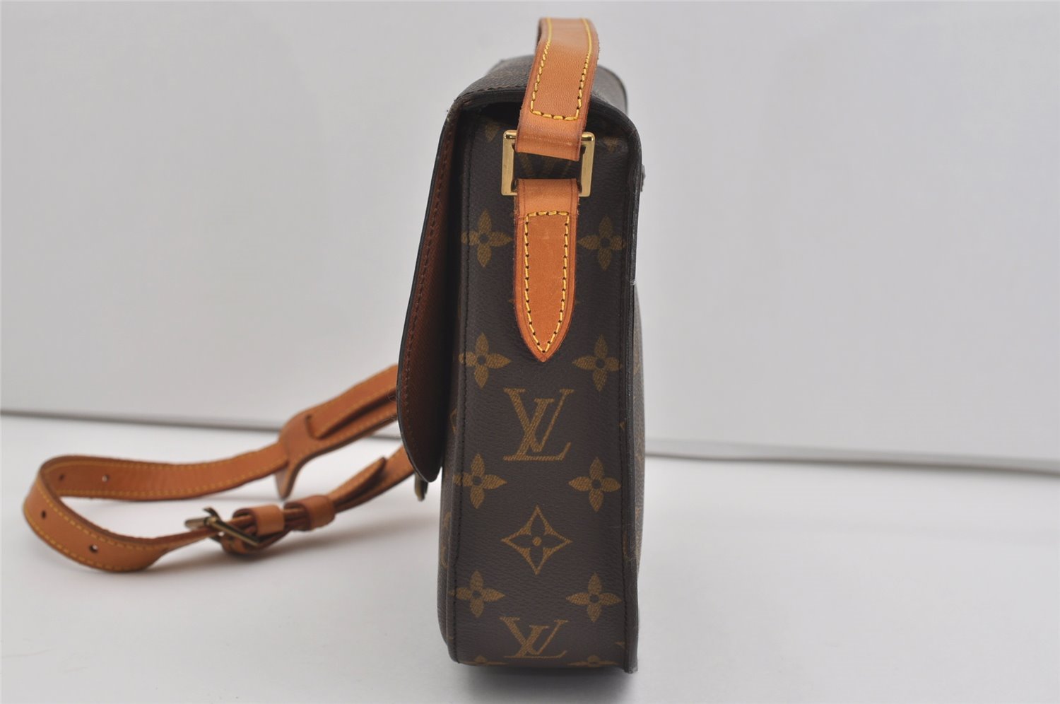 Authentic Louis Vuitton Monogram Saint Cloud GM M51242 Shoulder Cross Bag 3582I
