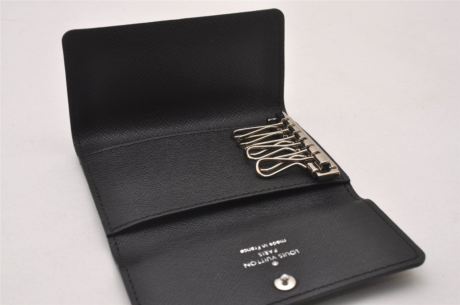 Authentic Louis Vuitton Damier Graphite Multicles 6 Key Case M62662 LV 3585I