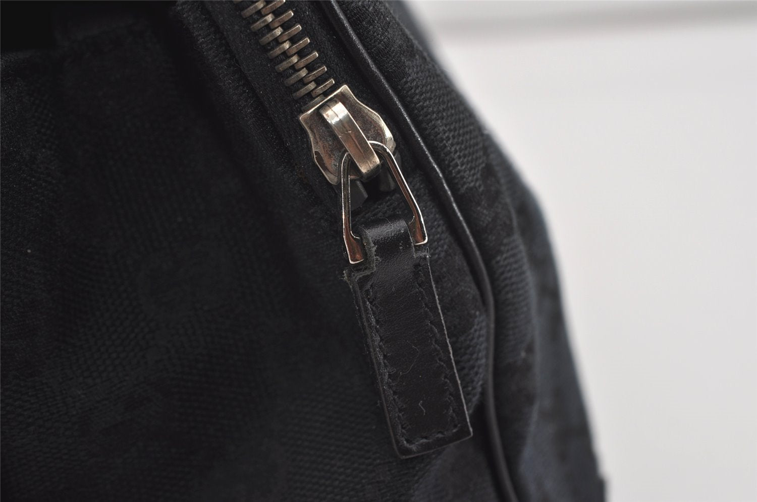 Authentic GUCCI Vintage Shoulder Hand Bag GG Canvas Leather Black 3592I