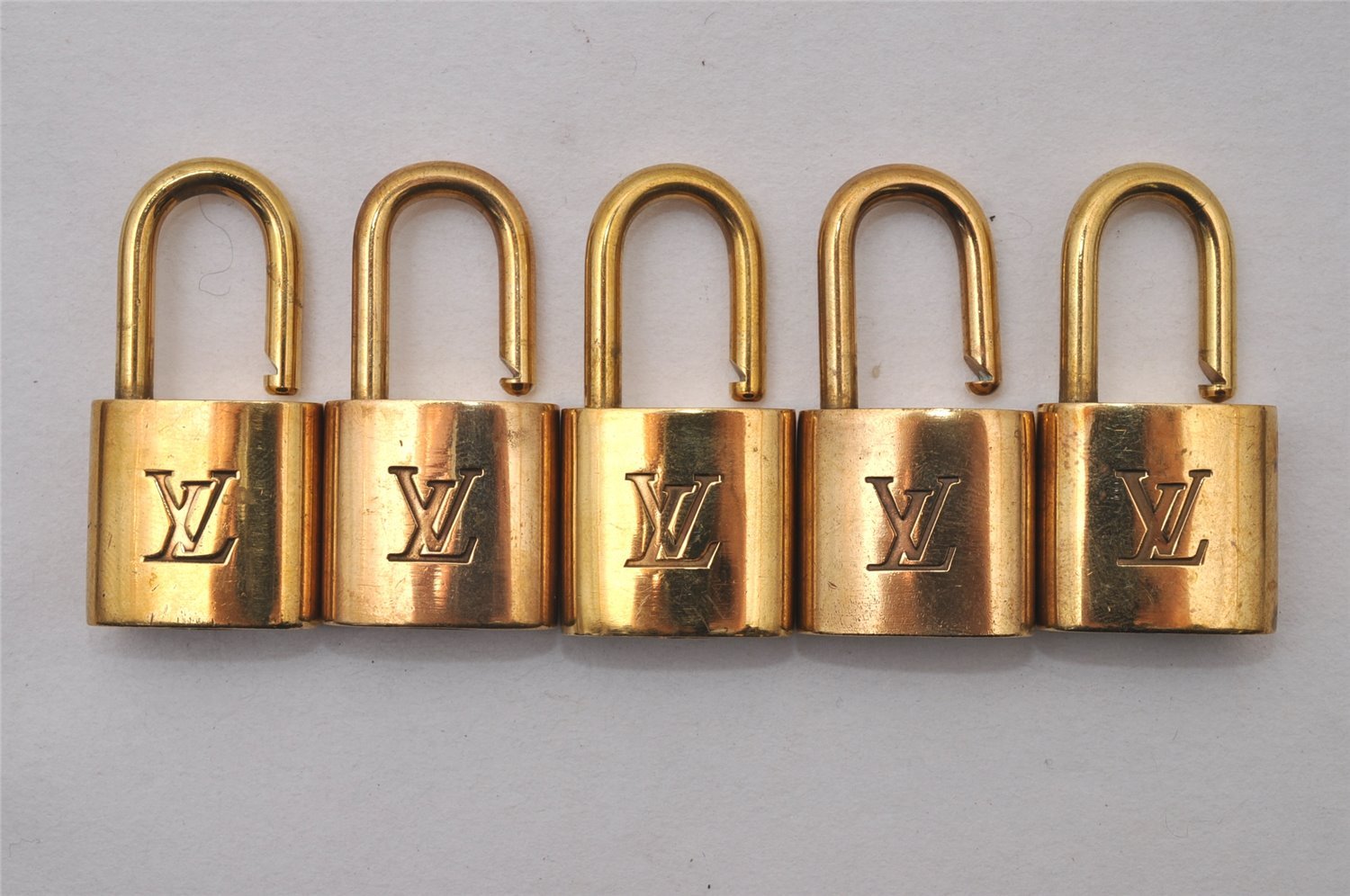 Authentic Louis Vuitton Padlock Gold 10Set LV 3597I