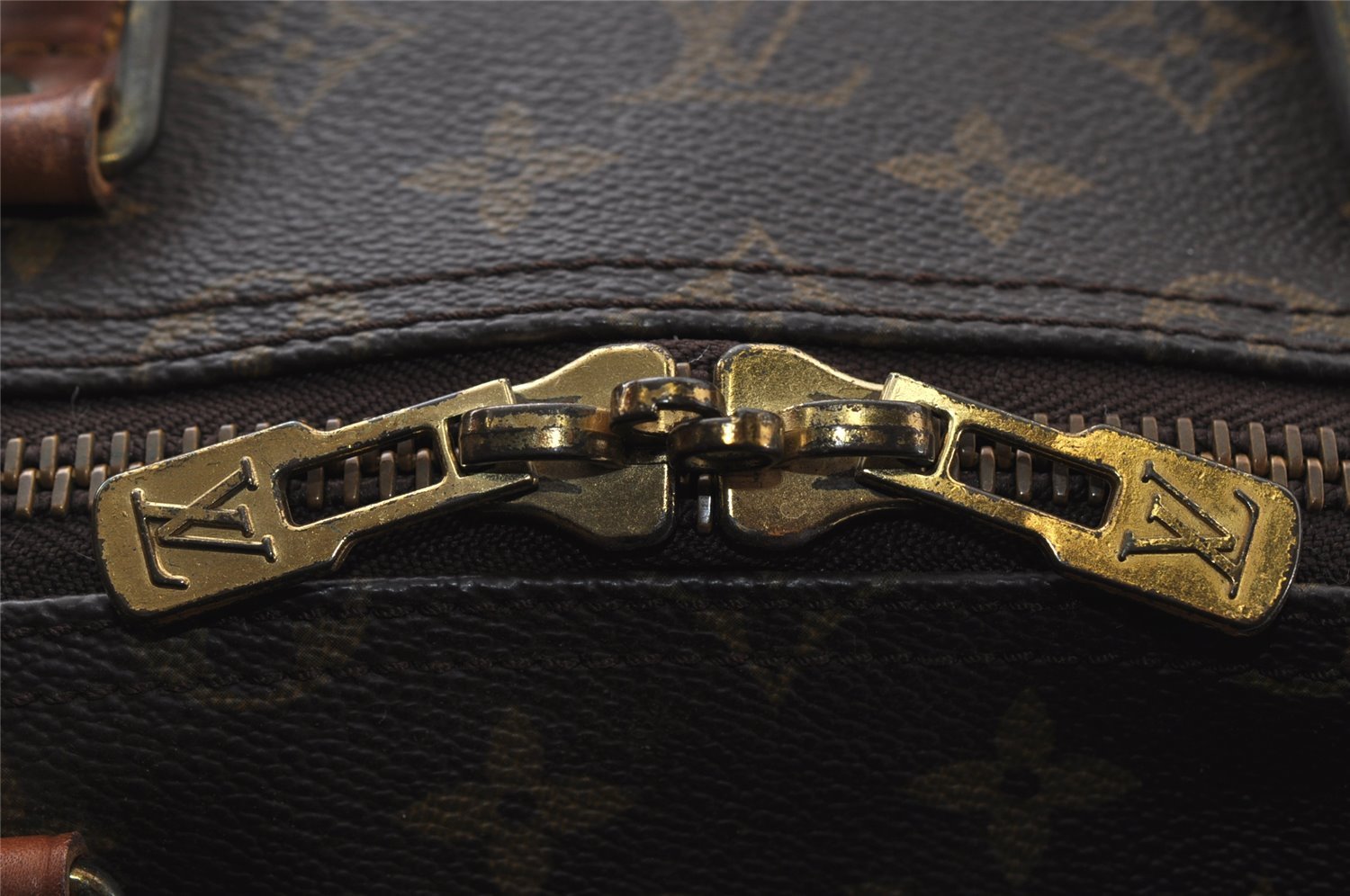 Authentic Louis Vuitton Monogram Keepall 55 Travel Boston Bag M41424 LV 3605I