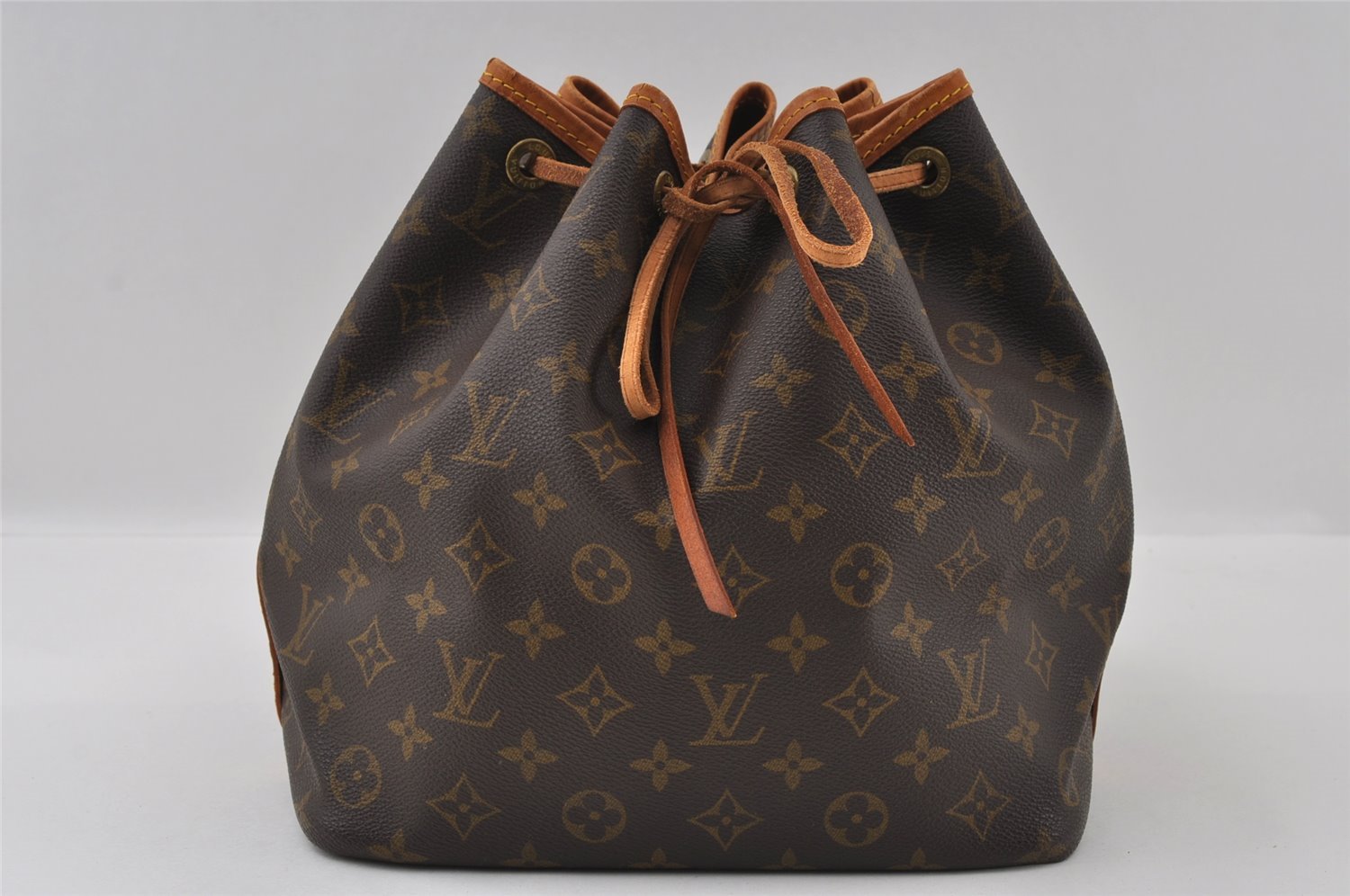 Authentic Louis Vuitton Monogram Petit Noe M42226 Shoulder Drawstring Bag 3606I